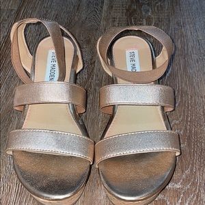 Steve Madden Rose gold wedges